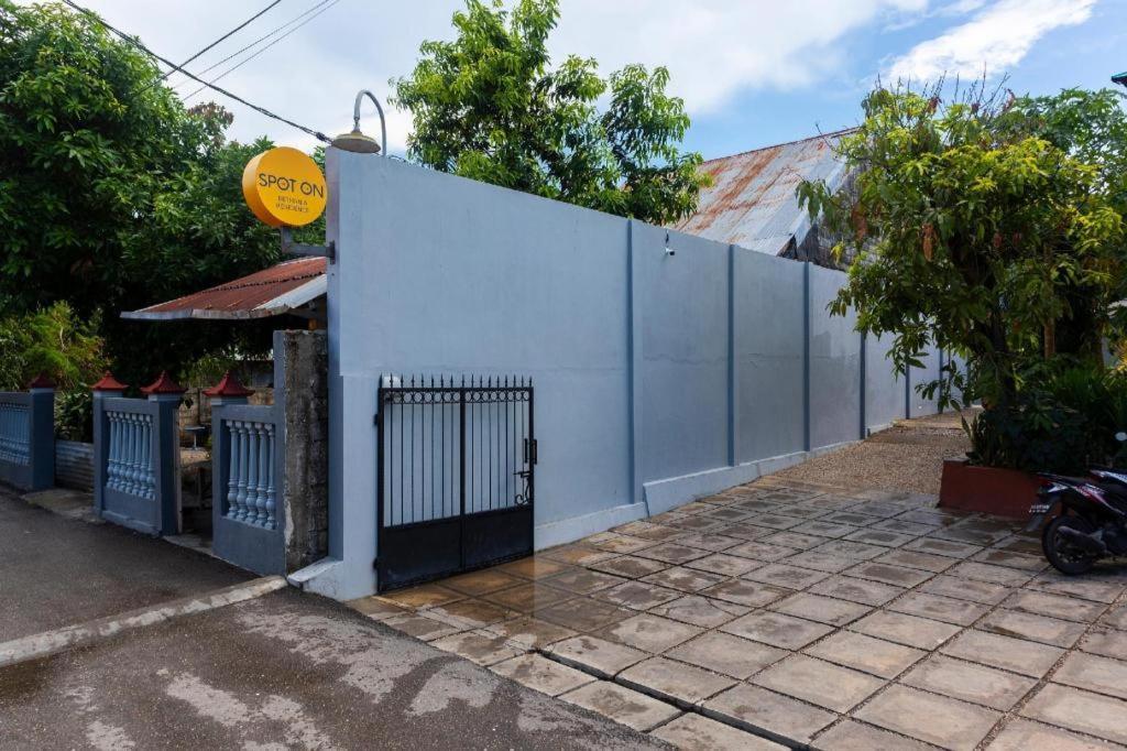 Spot On 2063 Bethania Residence Kupang  Exterior foto