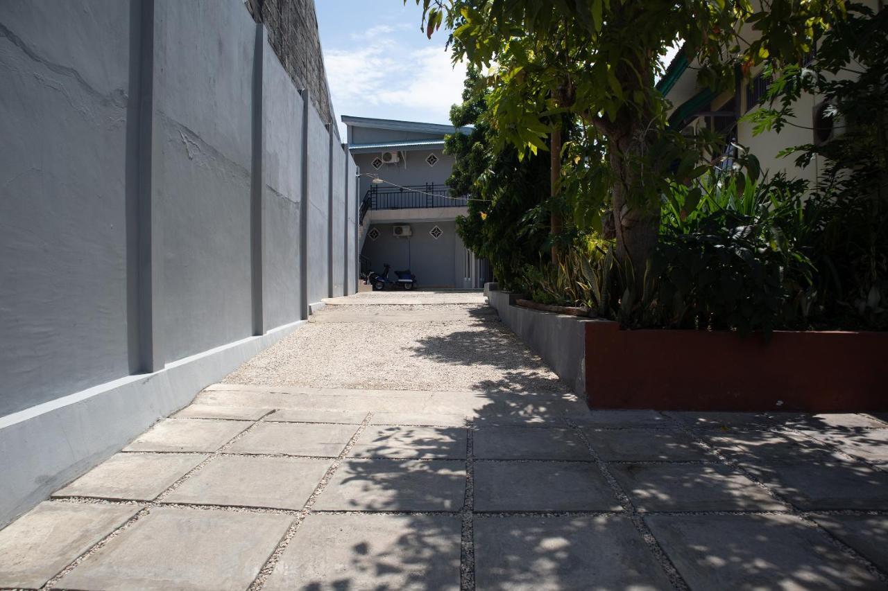 Spot On 2063 Bethania Residence Kupang  Exterior foto